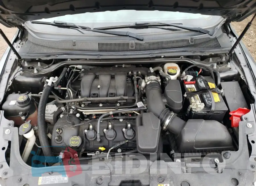 1FAHP2F88JG137712 Photo# 11