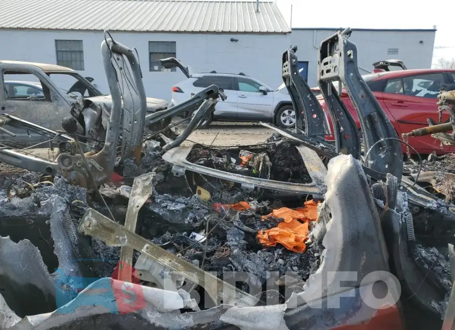 1FTFW1E59JFB61528 Photo# 10