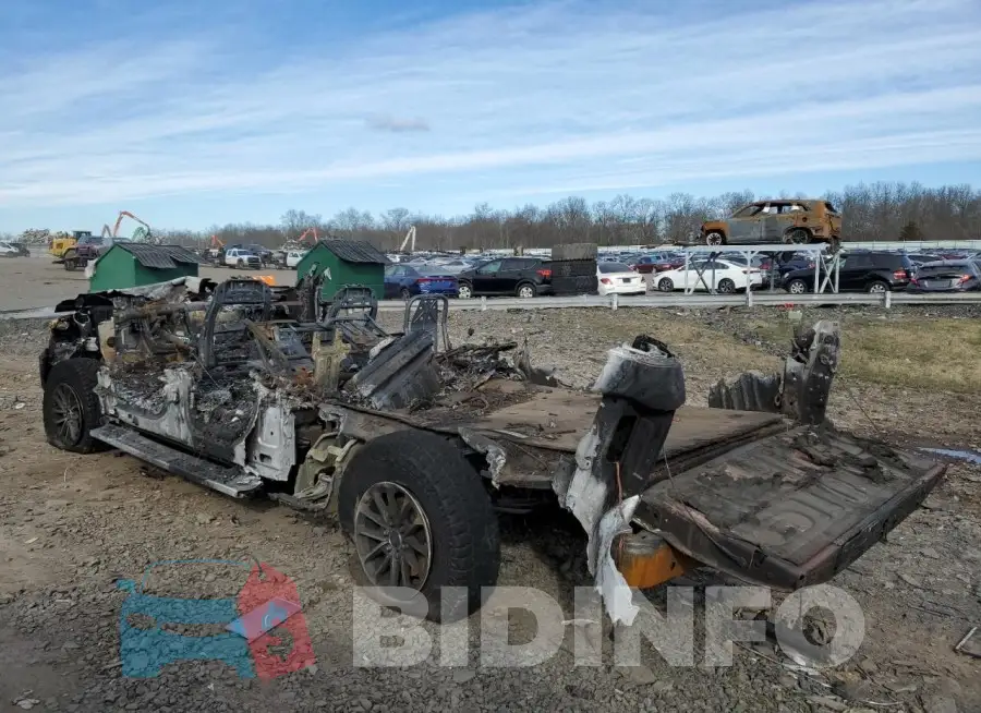 1FTFW1E59JFB61528 Photo# 2