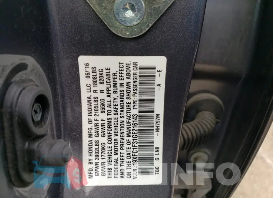 19XFC1F31GE216143 Photo# 12