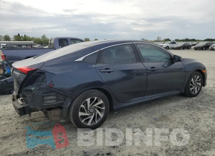 19XFC2F73GE228660 Photo# 3
