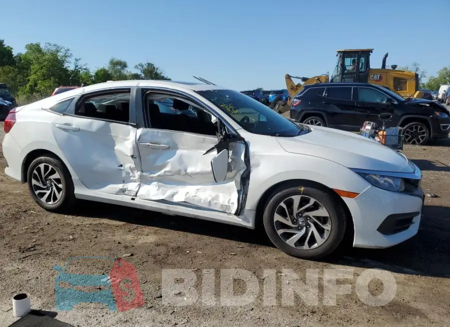 19XFC2F79HE224517 Photo# 4