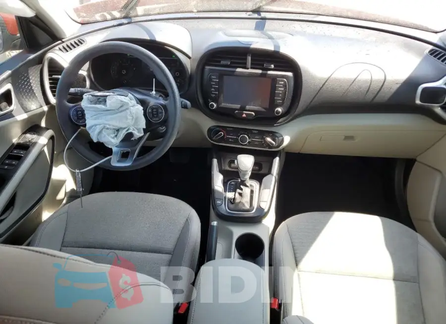 KNDJ23AUXL7105173 Photo# 10