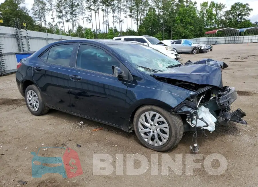 2T1BURHE3KC190922 Photo# 4