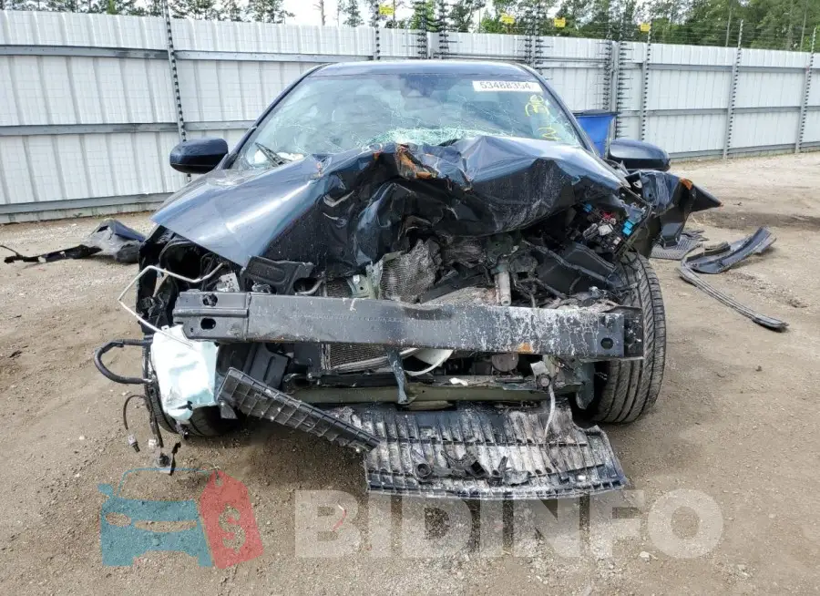 2T1BURHE3KC190922 Photo# 5
