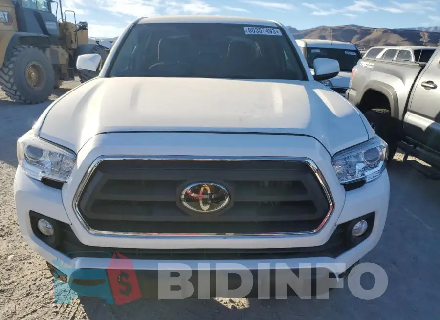 3TYAZ5CN8PT031653 Photo# 5