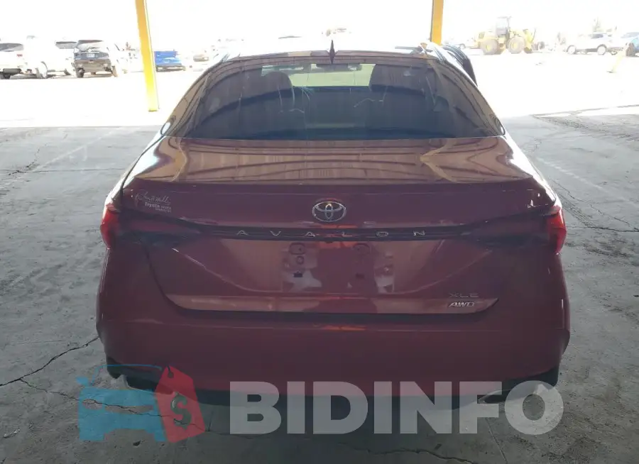 4T1LB1BB8MU001421 Photo# 6