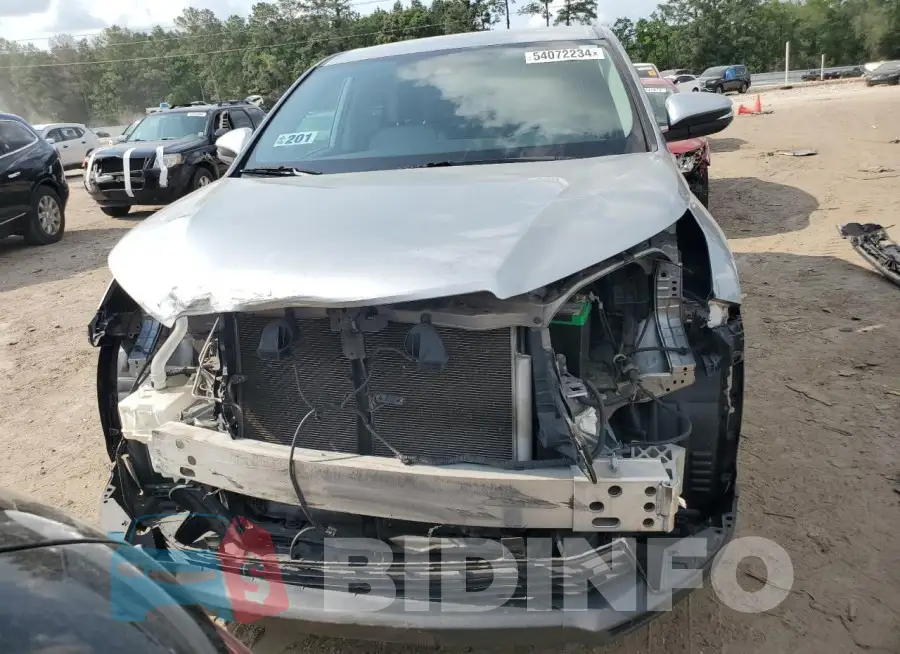 5TDZARFH3JS038956 Photo# 5