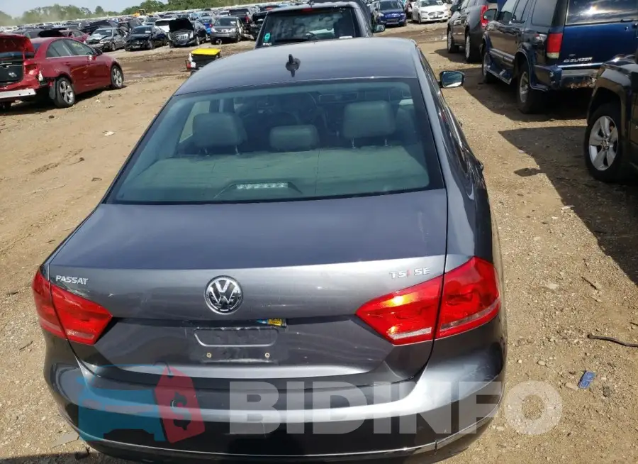 1VWBS7A31FC122620 Photo# 6