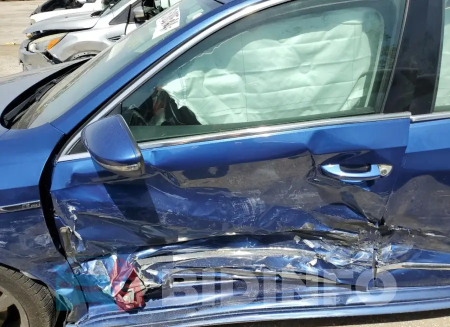 1VWDT7A32HC043529 Photo# 7