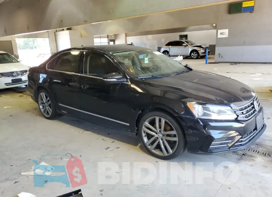 1VWDT7A35HC043458 Photo# 4