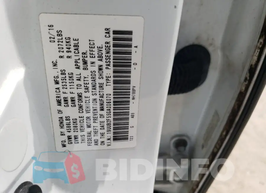 19UUB2F55GA006070 Photo# 12
