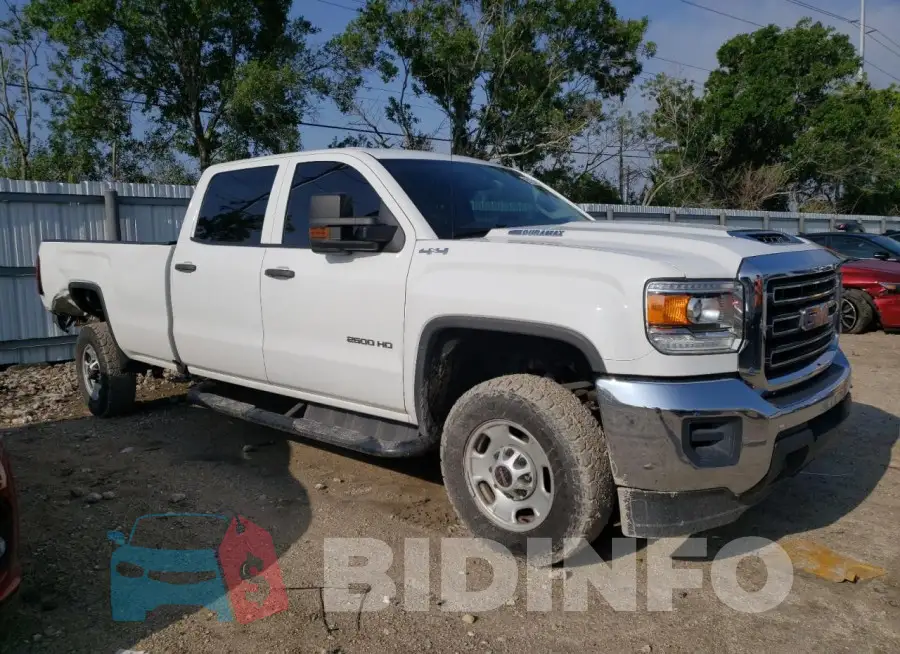 1GT12NEY5KF276779 Photo# 4