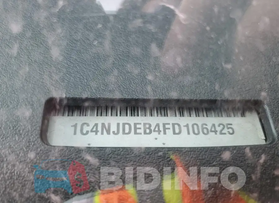 1C4NJDEB4FD106425 Photo# 13