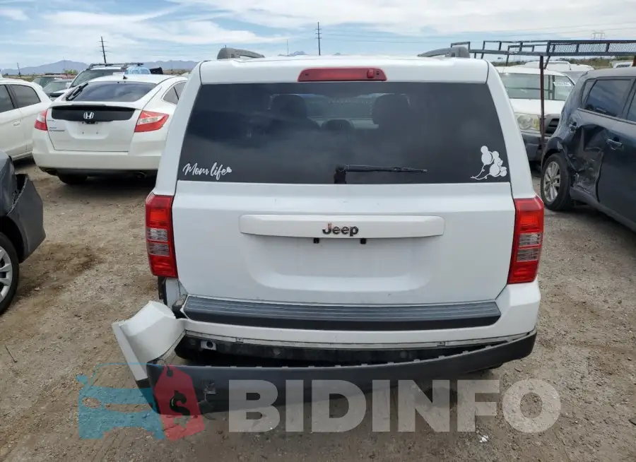 1C4NJPBAXFD156534 Photo# 6