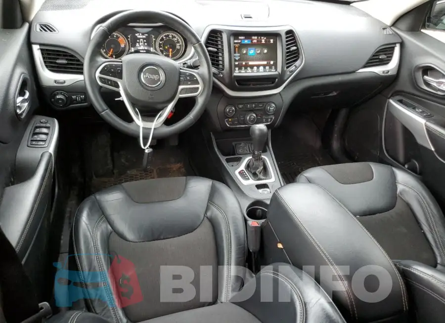 1C4PJLLX1JD510261 Photo# 8