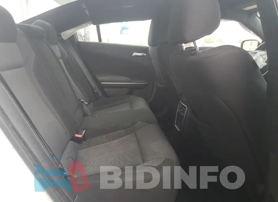 2C3CDXBG8NH149526 Photo# 10