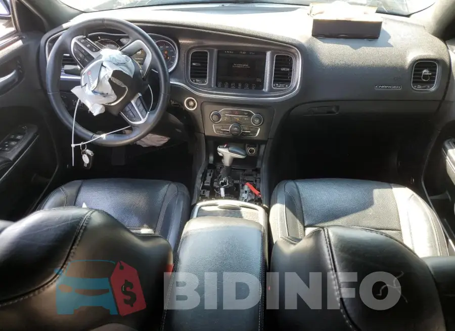 2C3CDXJG4HH505699 Photo# 8