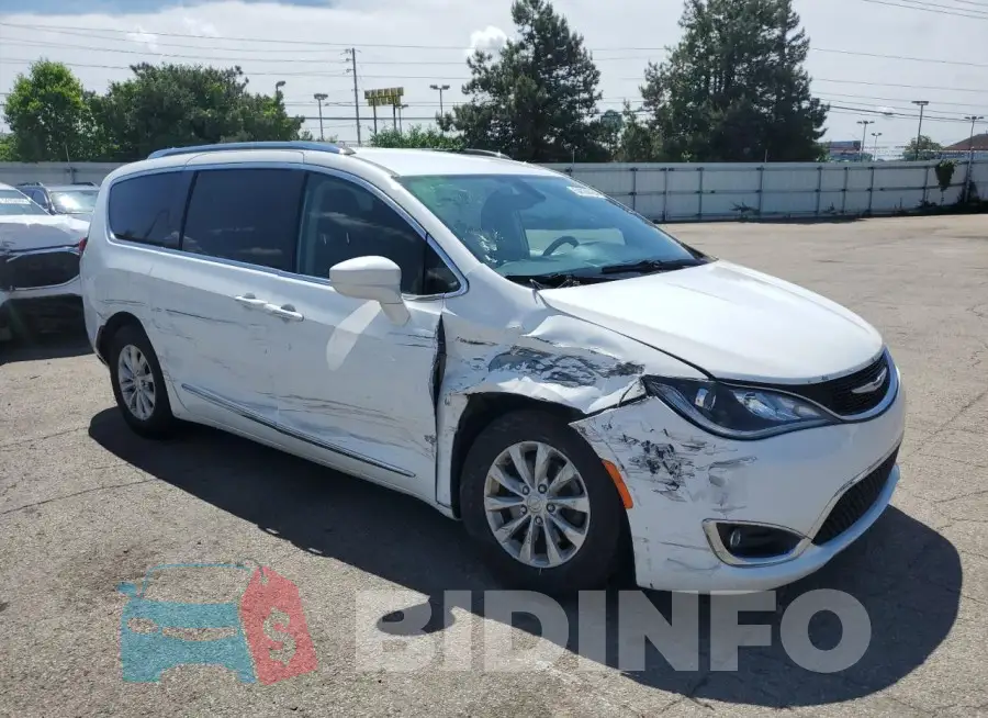2C4RC1BG5KR581423 Photo# 4