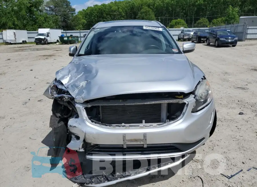 YV4940RD3F2599696 Photo# 5