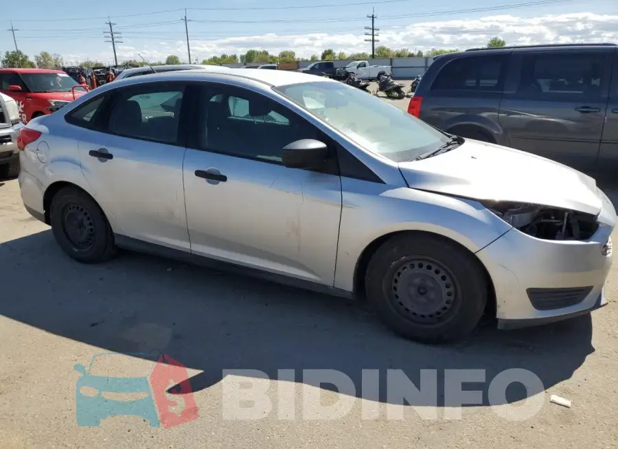 1FADP3E27GL380090 Photo# 4