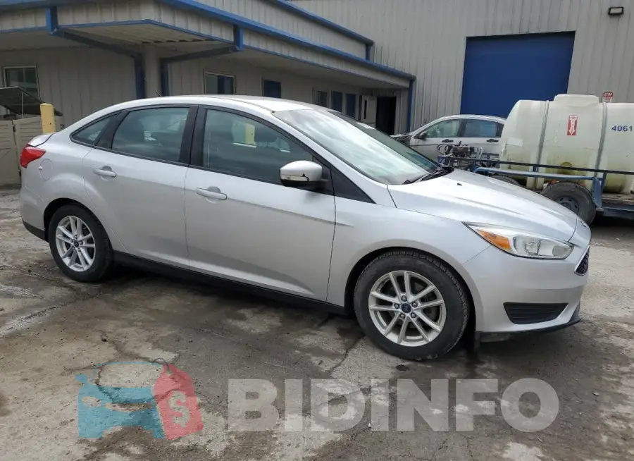 1FADP3F25FL355587 Photo# 4
