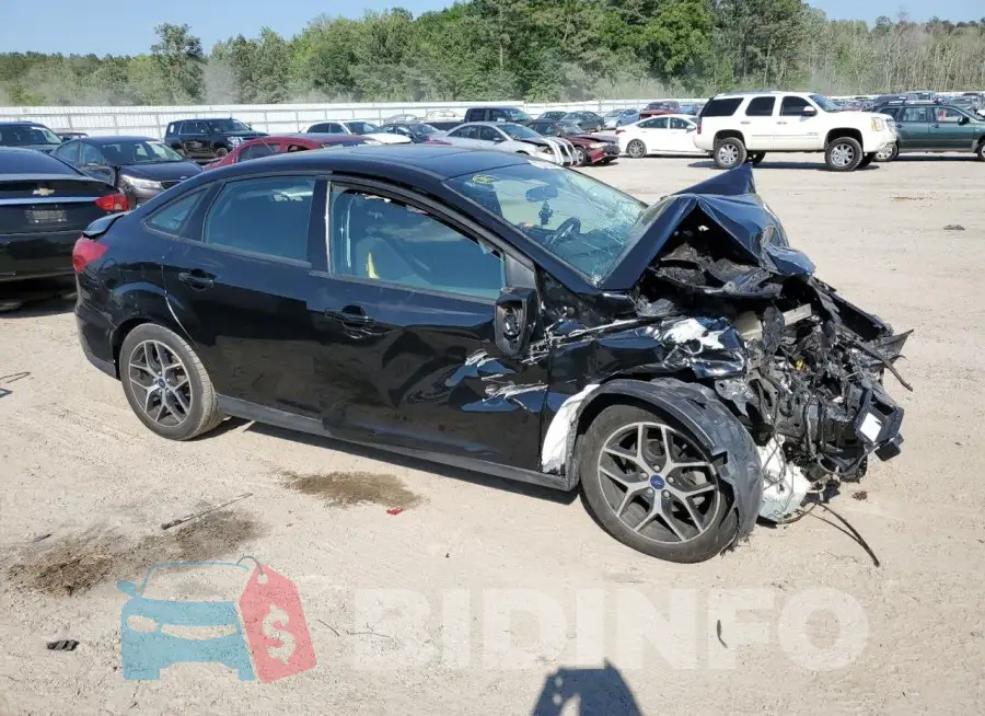 1FADP3H23JL317006 Photo# 4
