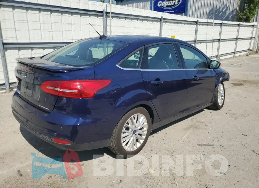 1FADP3J26HL250891 Photo# 3