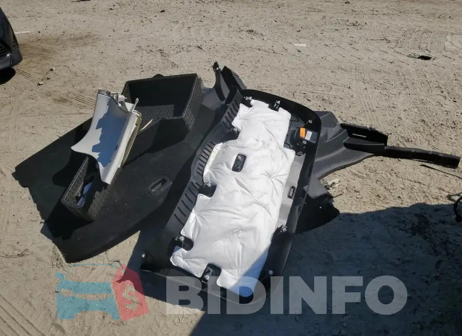 2FMPK3G94HBB66557 Photo# 12