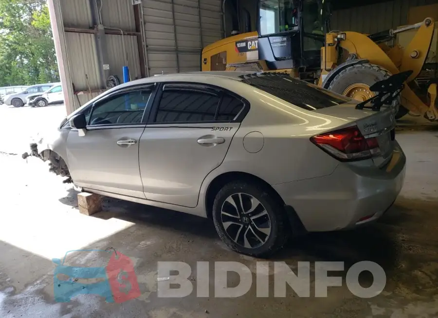 19XFB2F87FE017990 Photo# 2