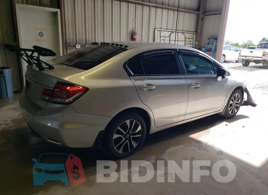 19XFB2F87FE017990 Photo# 3