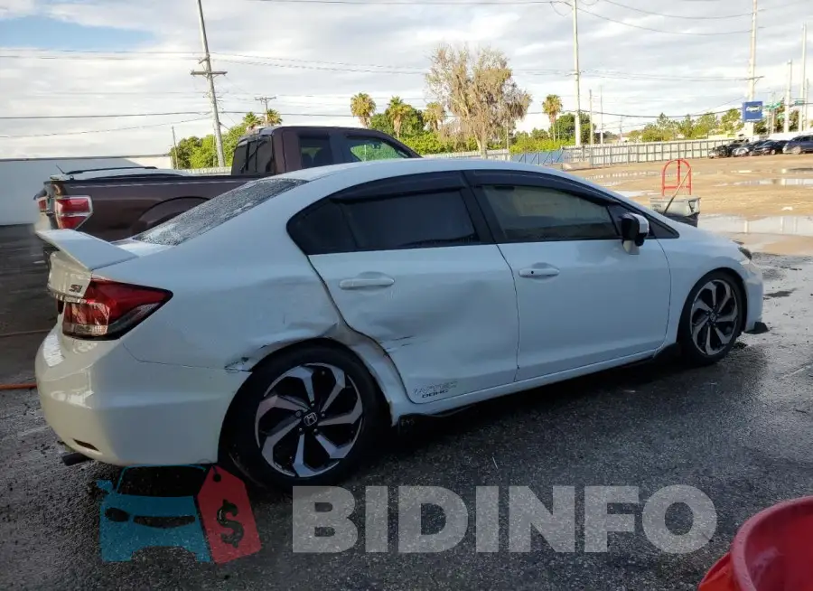 2HGFB2F88FH501821 Photo# 3