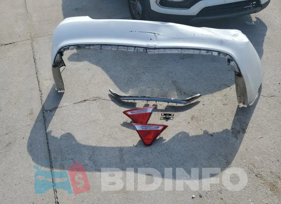 4T1BF1FK9HU377657 Photo# 12