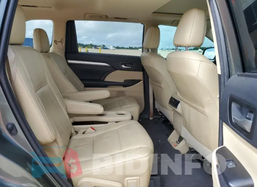 5TDKZRFH8JS273377 Photo# 11