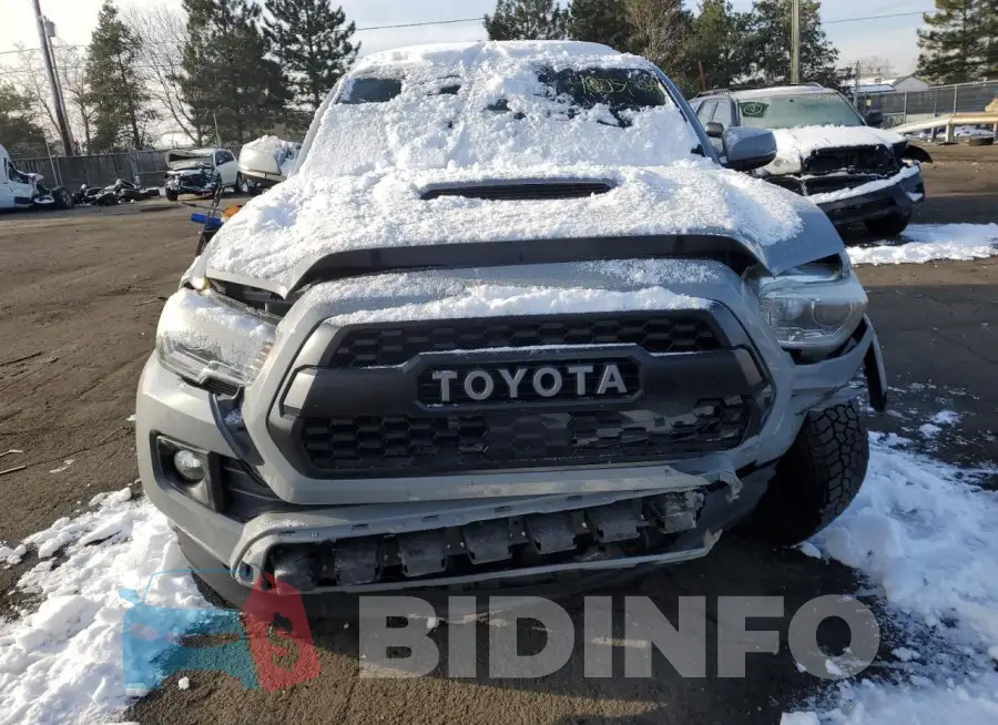 5TFCZ5AN3KX172401 Photo# 5