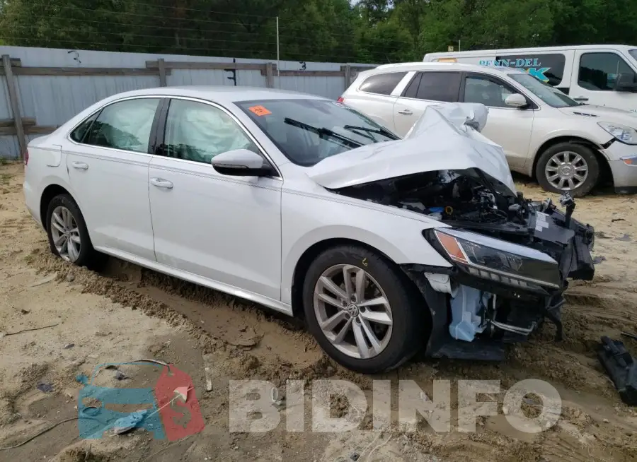 1VWSA7A3XLC017069 Photo# 4