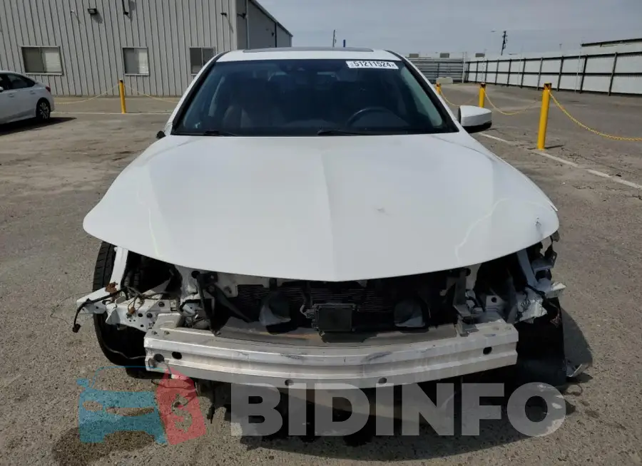 19UUB2F59JA004409 Photo# 5