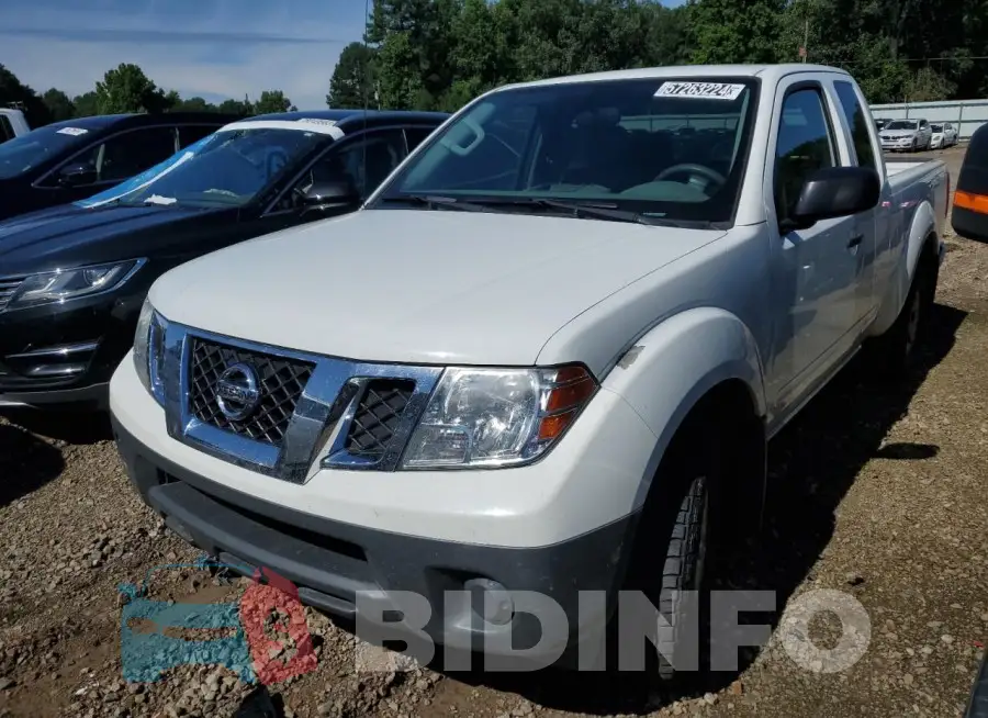 1N6BD0CT5JN744925 Photo# 1