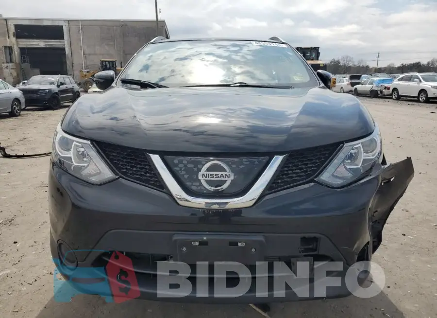 JN1BJ1CR5JW282014 Photo# 5