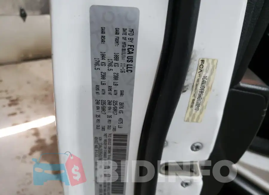 1C4NJDEB5HD170217 Photo# 13