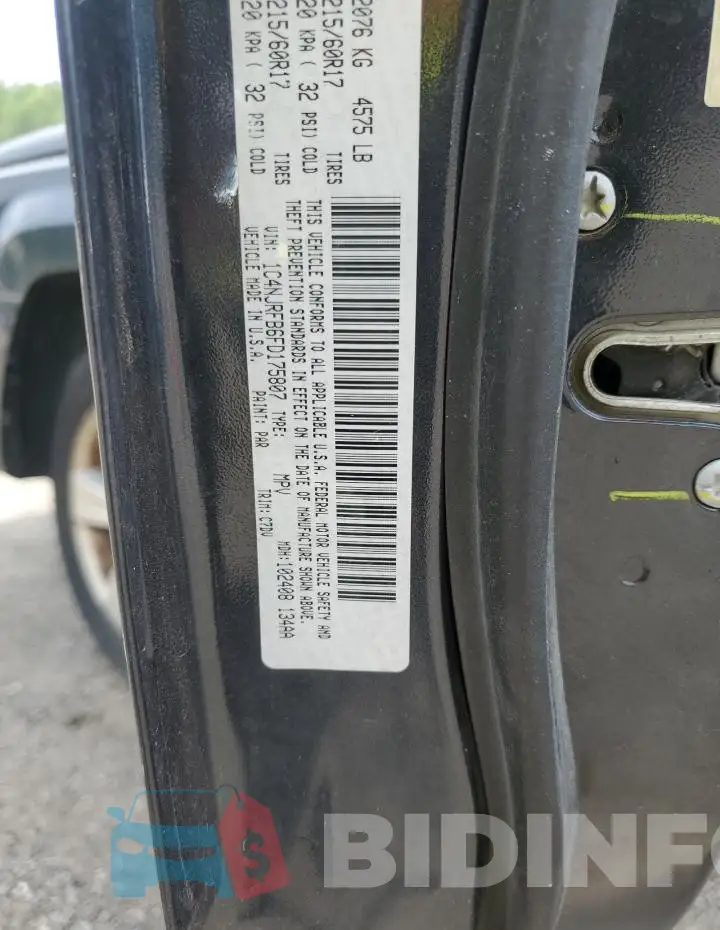 1C4NJRFB6FD175807 Photo# 13