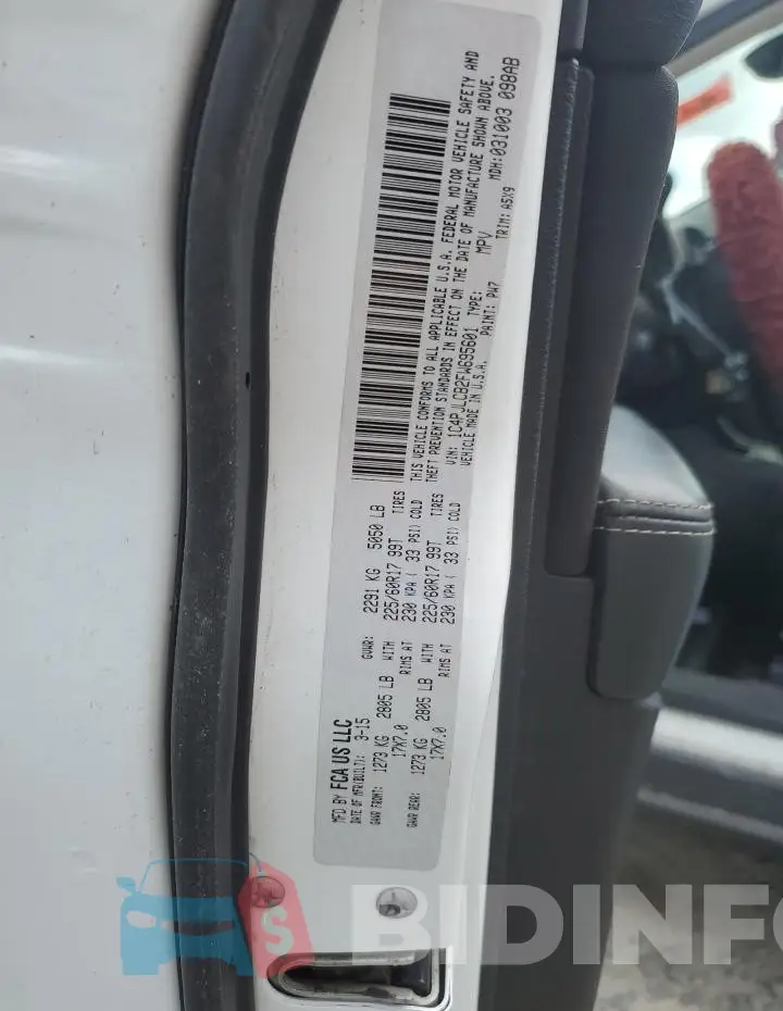 1C4PJLCB2FW695601 Photo# 13