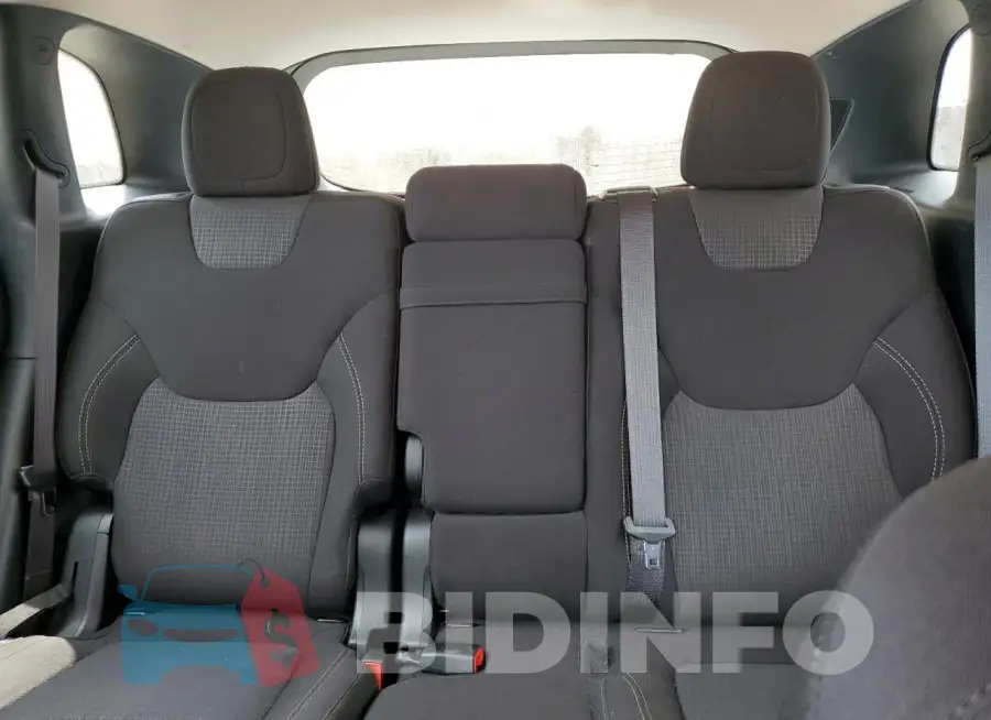 1C4PJLCB7HD222016 Photo# 10