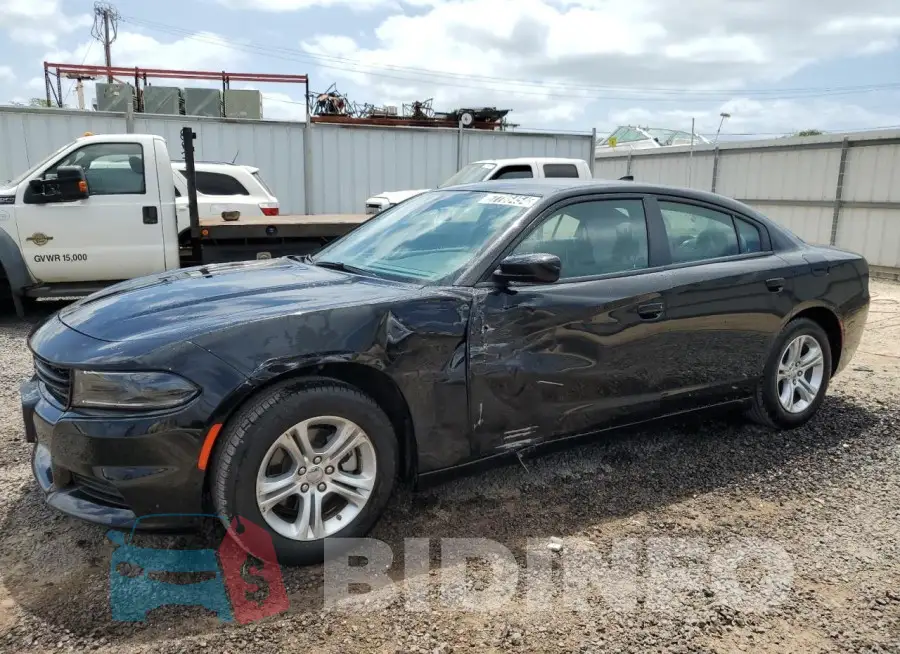 2C3CDXBGXPH582932 Photo# 1