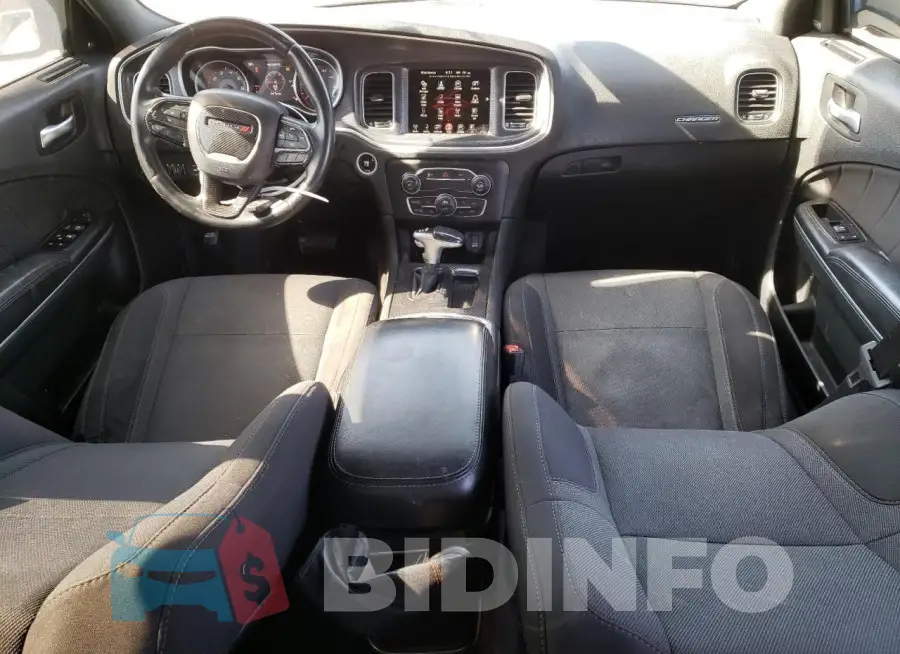 2C3CDXHG6GH125851 Photo# 8