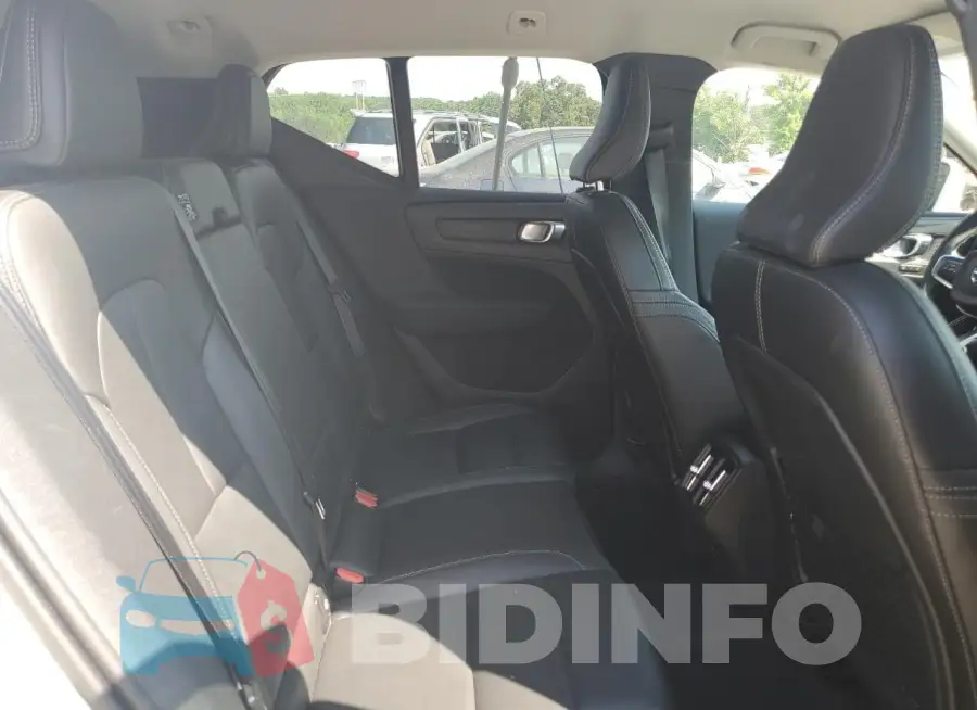YV4162UK2M2561799 Photo# 11