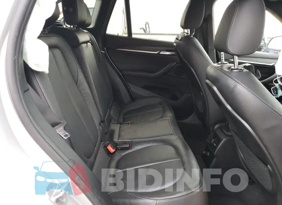 WBXHT3C30H5F84244 Photo# 11