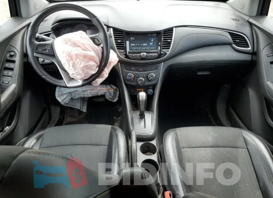 3GNCJLSB7HL177645 Photo# 8