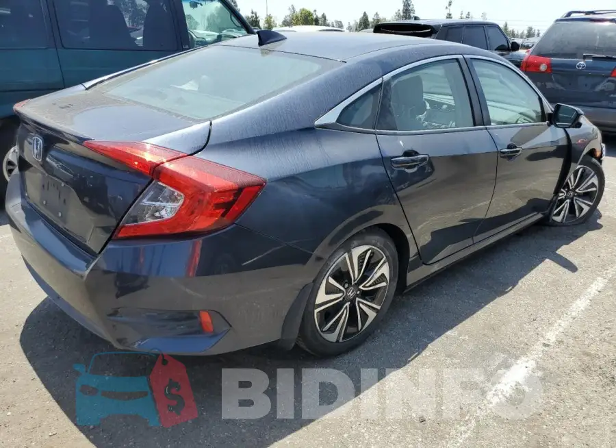 19XFC1F37GE217703 Photo# 3