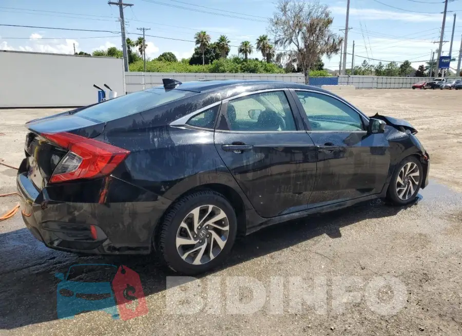 19XFC2F73HE053196 Photo# 3